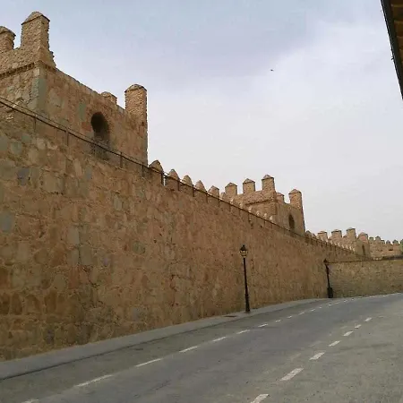 Casa Del Puente Murallahomes * Ávila
